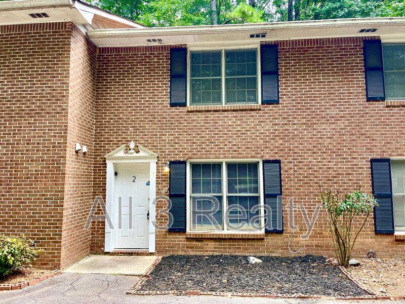 Townhouse for rent at 310 S Jeff Davis #2, Fayetteville, GA 30215