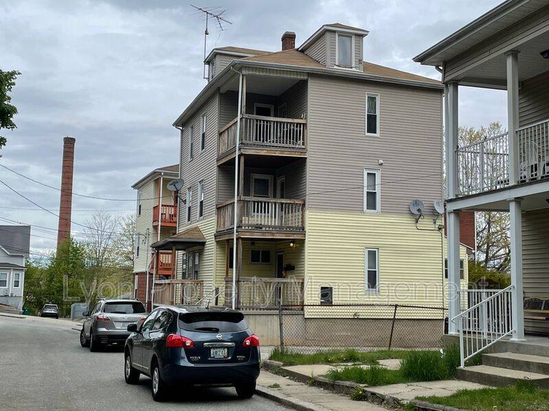 Apartment for rent at 24 Montcalm St #1, Woonsocket, RI 02895