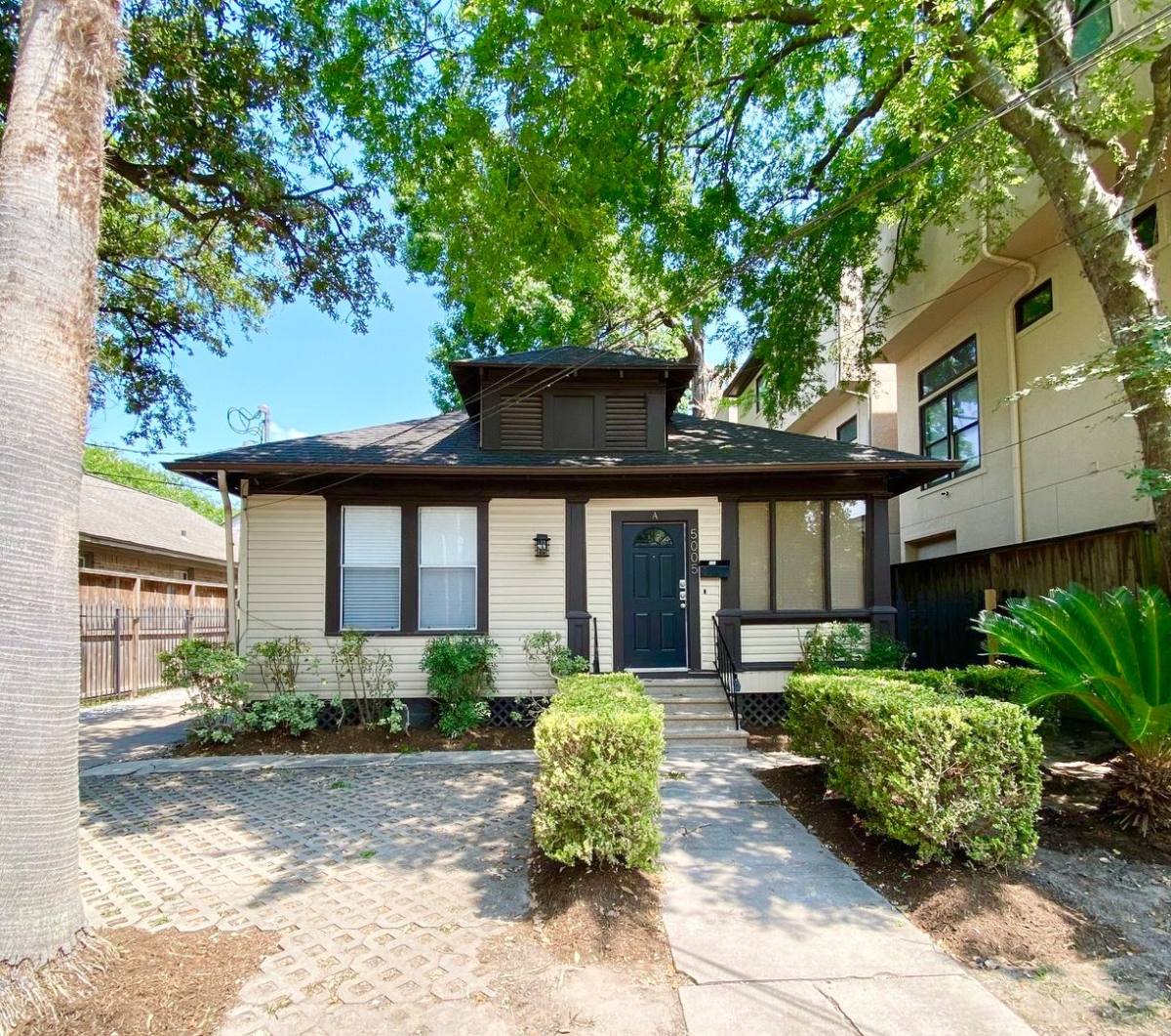Apartment for rent at 5003 La Branch St, Houston, TX 77004