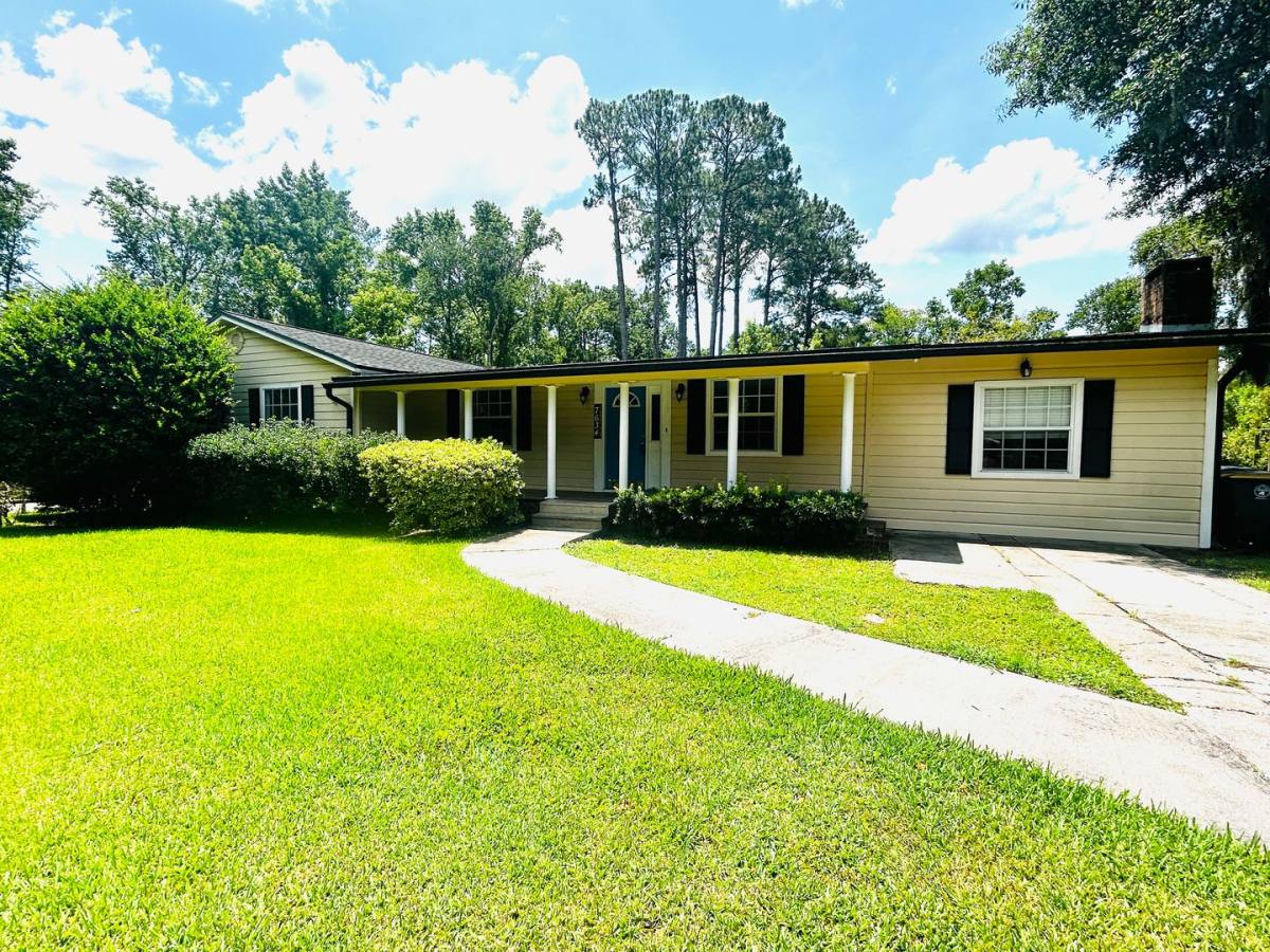 House for rent at 7634 Hammond Blvd, Jacksonville, FL 32220