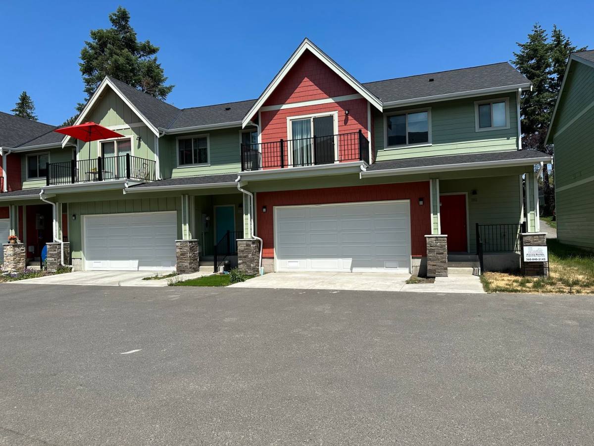 Townhouse for rent at 2055 Salam Loop, Ferndale, WA 98248