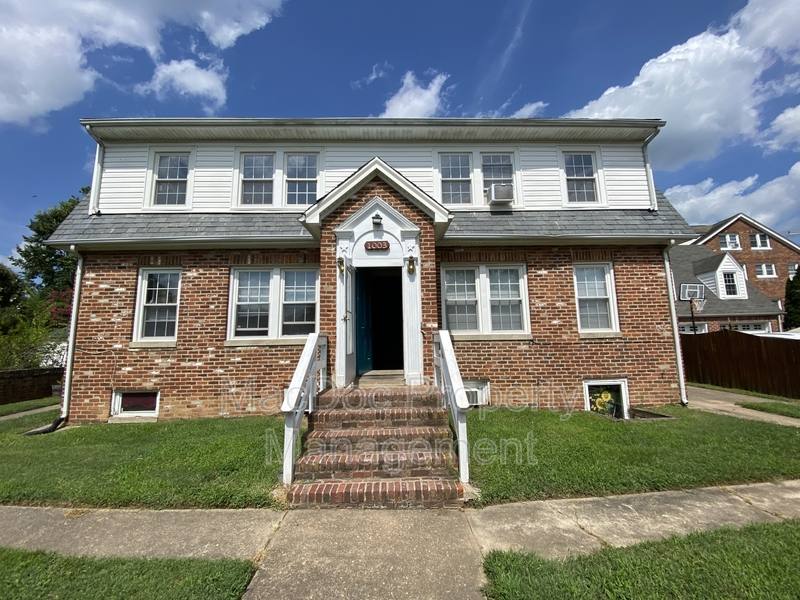 Apartment for rent at 1003 Kenmore Ave #4, Fredericksburg, VA 22401