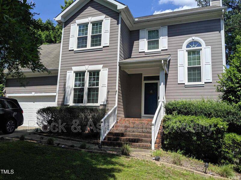 House for rent at 214 Castle Hayne Dr, Cary, NC 27519