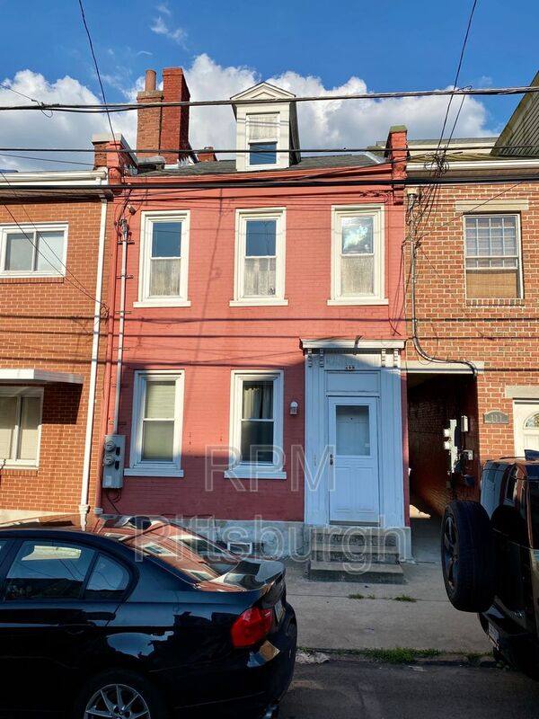 Apartment for rent at 109 S 13th St #2, Pittsburgh, PA 15203
