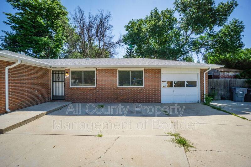Apartment for rent at 279 Caywood Court, Longmont, CO 80504