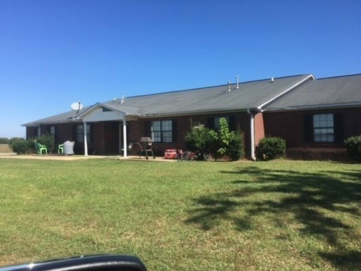 Apartment for rent at 296 Homer Rd, Booneville, MS 38829
