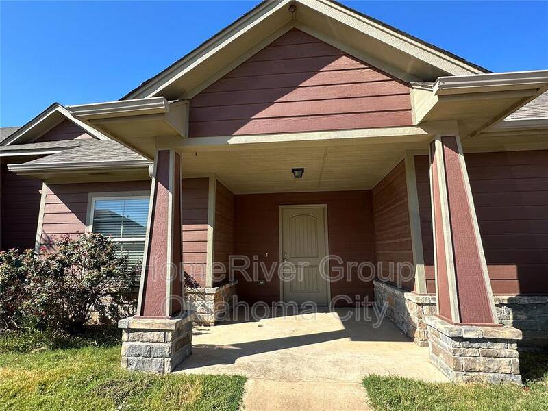 House for rent at 1003 SW 92nd St, Oklahoma City, OK 73139