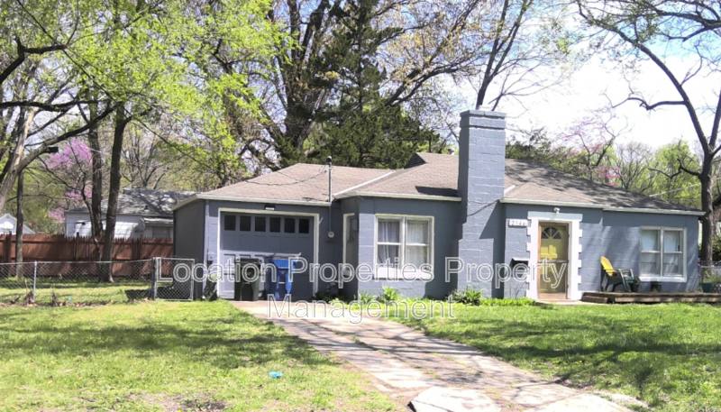 House for rent at 2146 Rhode Island St, Lawrence, KS 66046