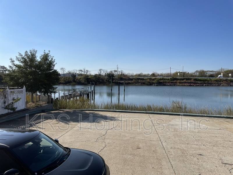 611 W Oceanview Ave #9, Norfolk, VA 23503