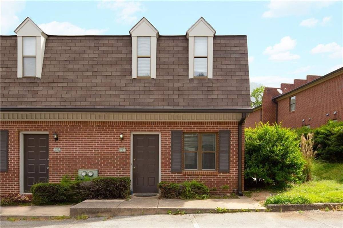 Townhouse for rent at 5037 Top Cat Court, Buford, GA 30518