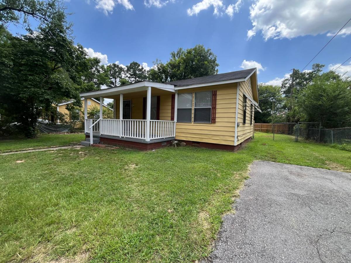 House for rent at 207 Roosevelt Rd, Jacksonville, AR 72076