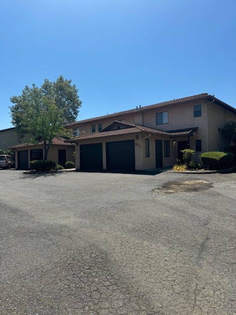 Apartment for rent at 821 Mission Sierra Court, Redding, CA 96003