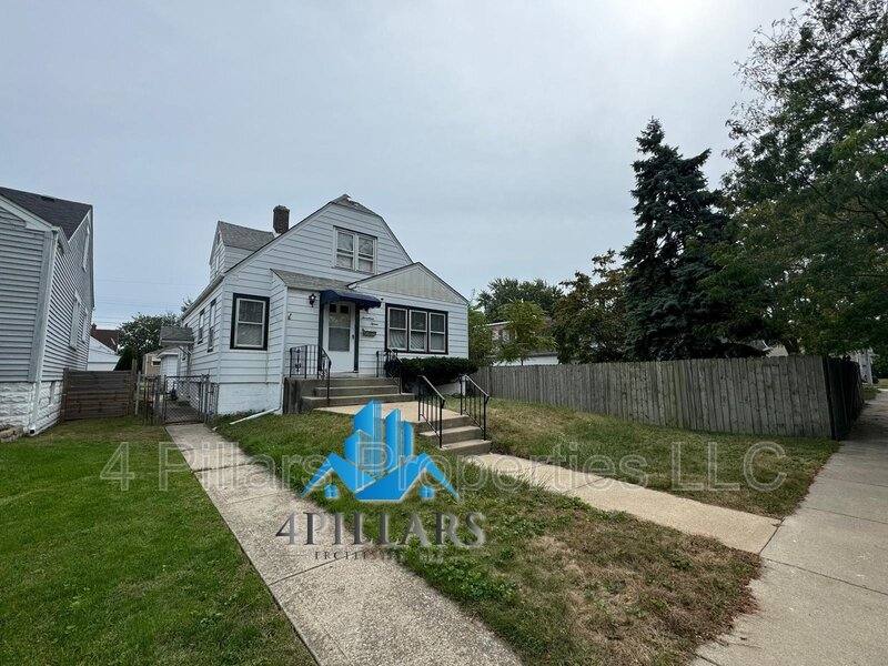 House for rent at 1715 Parkview Ave, Whiting, IN 46394