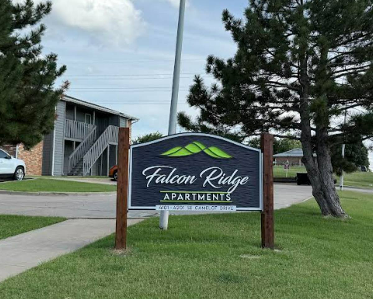 Apartment for rent at 4201 SE Camelot Dr, Lawton, OK 73501