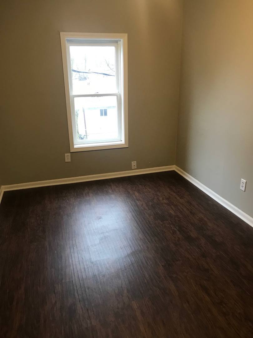 Apartment for rent at 556 N Clay St, Frankfort, IN 46041