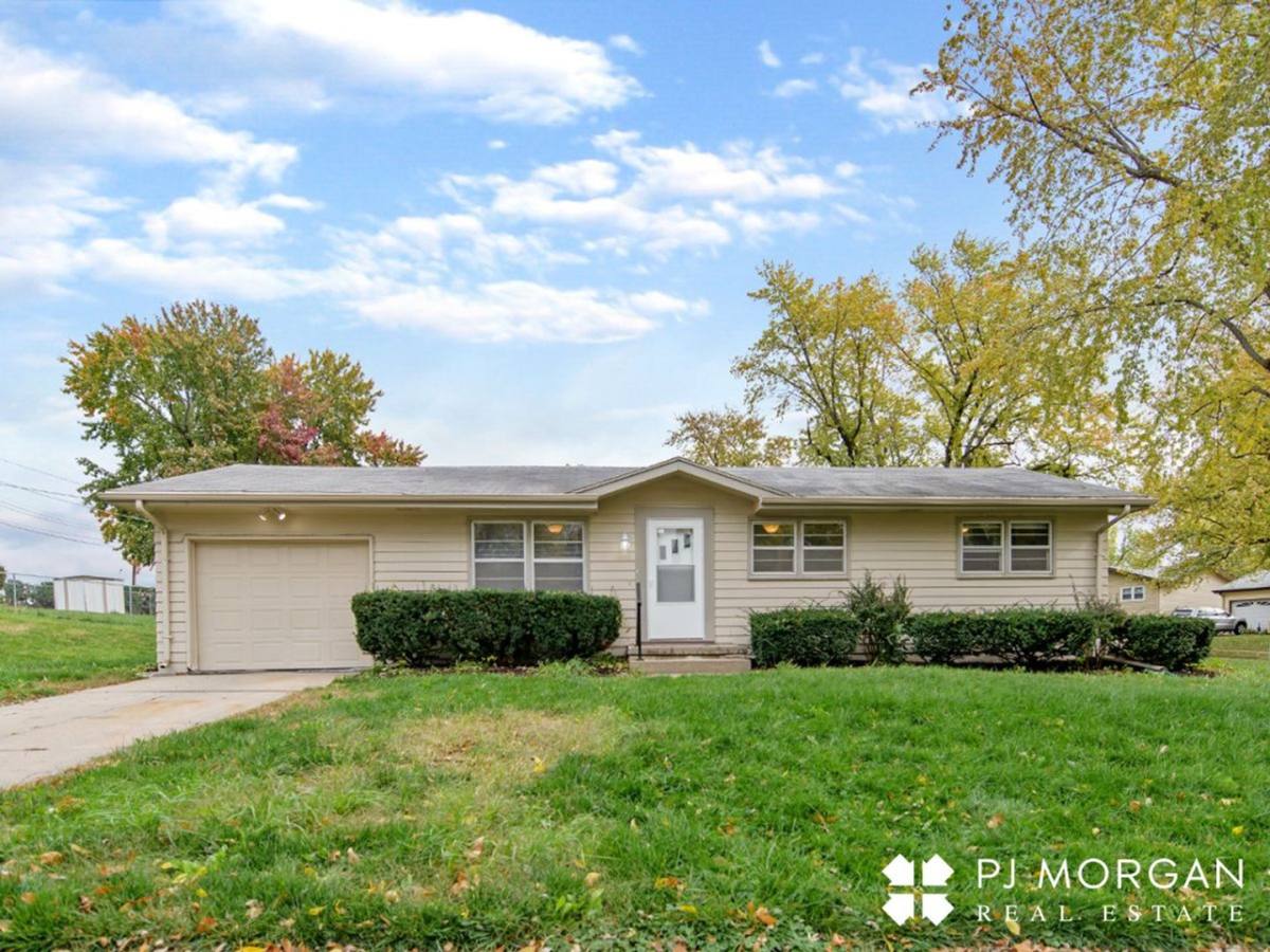 House for rent at 1409 Thomas Dr, Bellevue, NE 68005