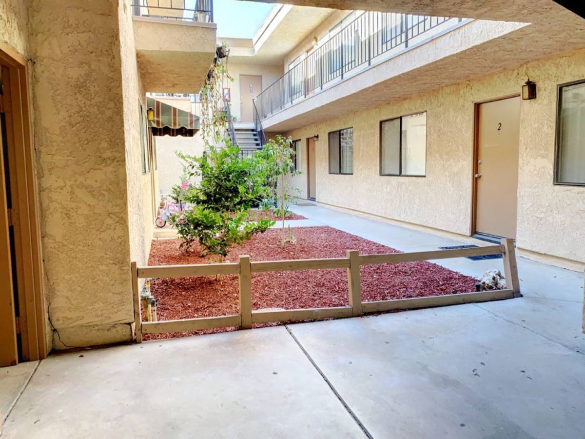 Apartment for rent at 17204 Chatsworth St, Granada Hills, CA 91344