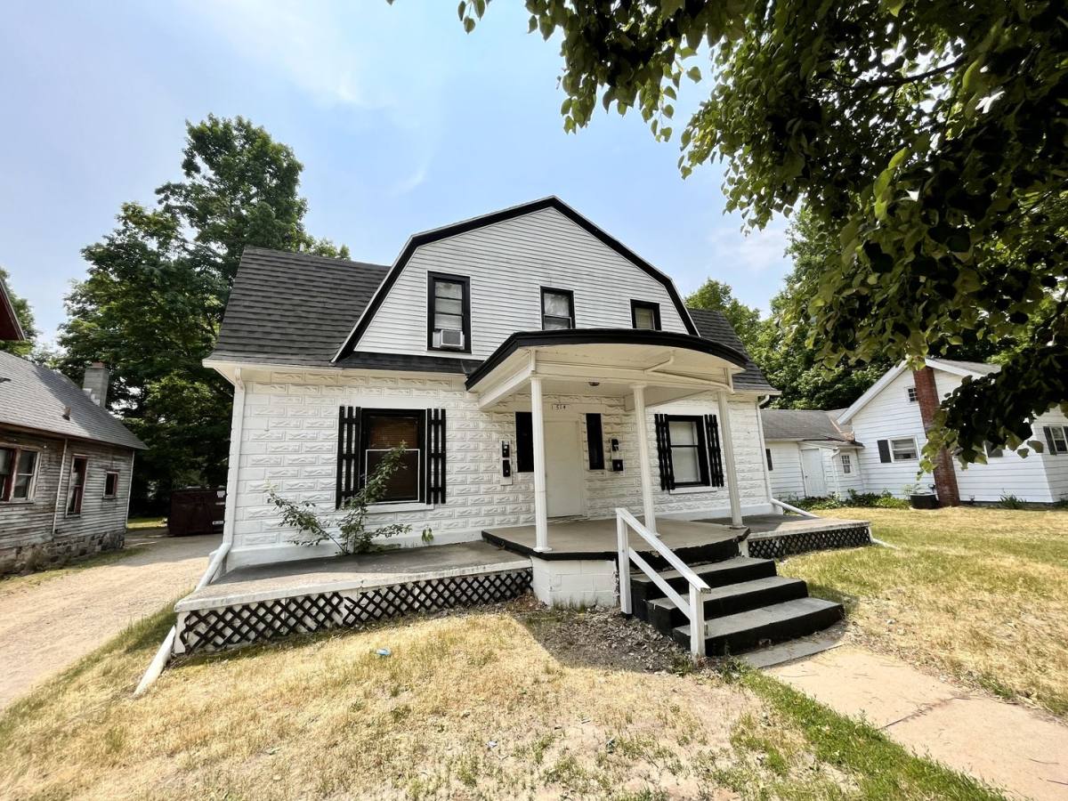 Apartment for rent at 514 E Center St, Hastings, MI 49058
