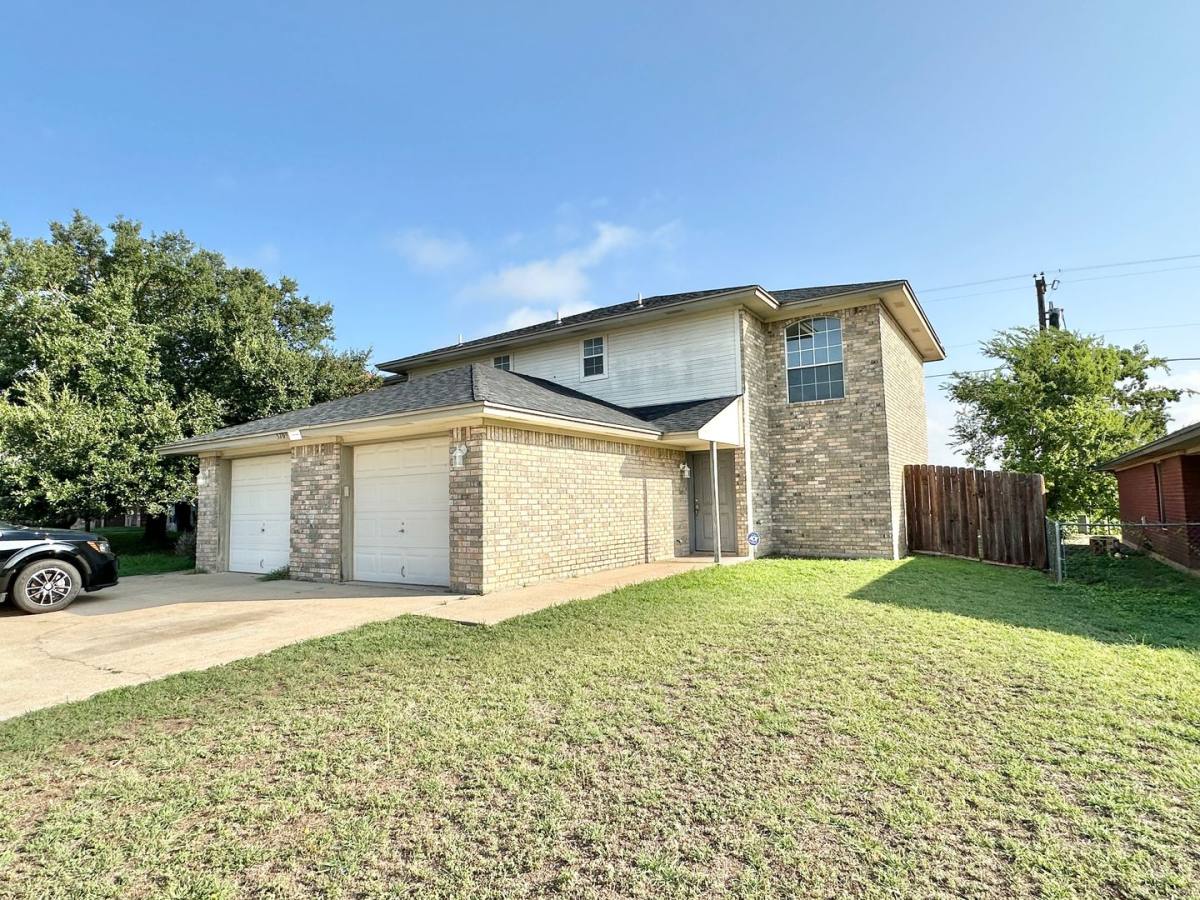Townhouse for rent at 3709 Woodrow Dr, Killeen, TX 76549