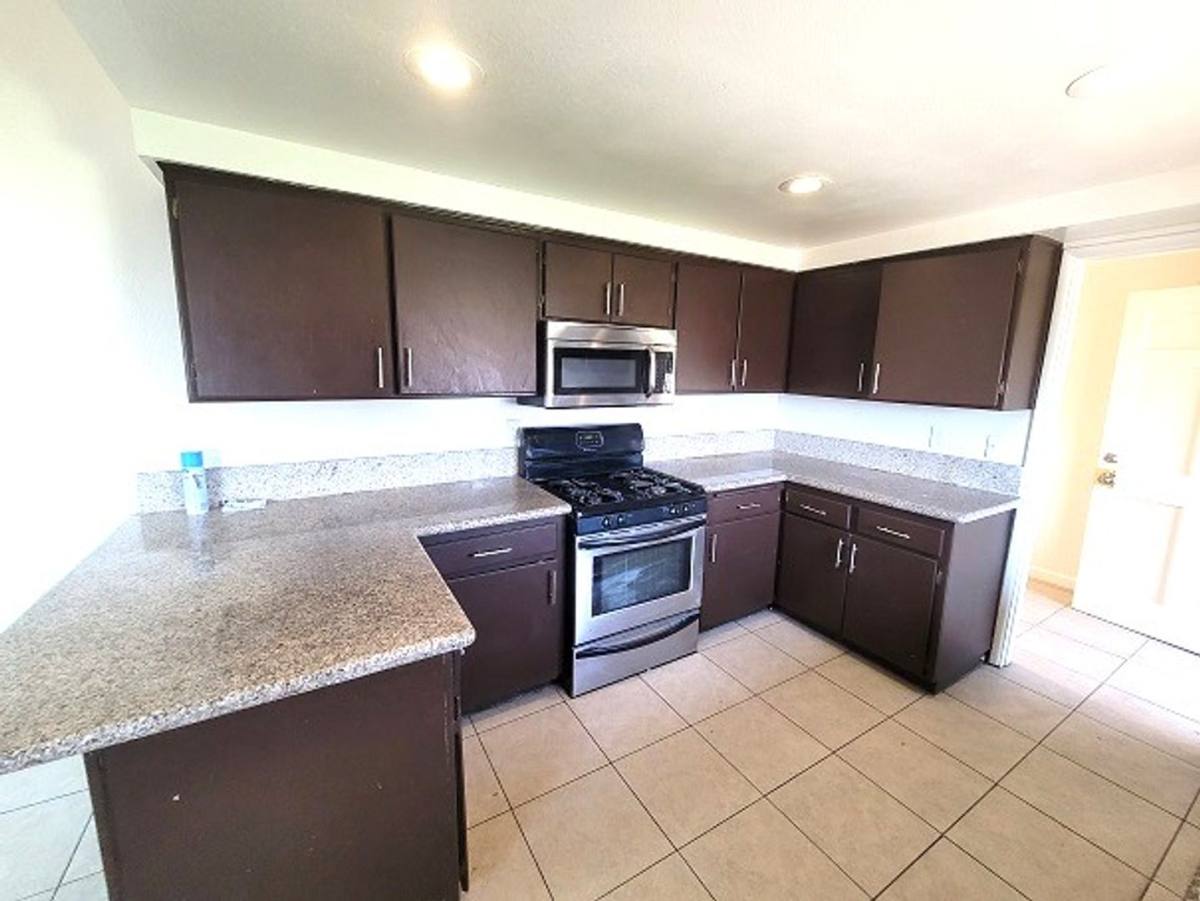 House for rent at 25398 Eureka St, San Bernardino, CA 92404