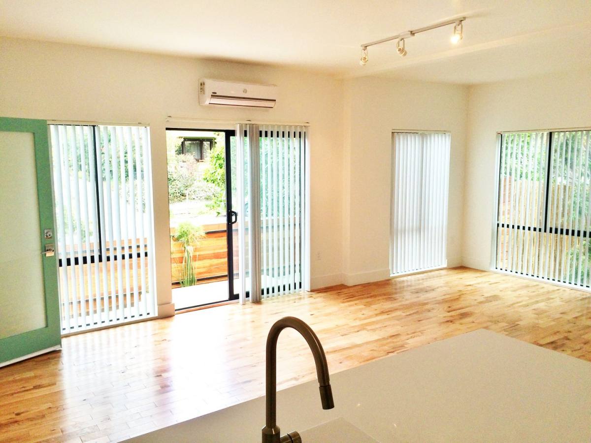 Apartment for rent at 4356 W Burns Ave, Los Angeles, CA 90029