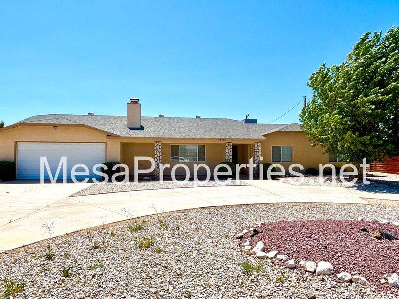 House for rent at 11540 Mohawk Rd, Apple Valley, CA 92308