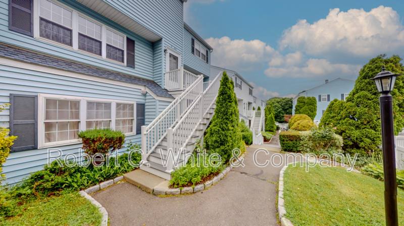 Condo for rent at 14 1 2 Fairview Ave #B9, Norwalk, CT 06850