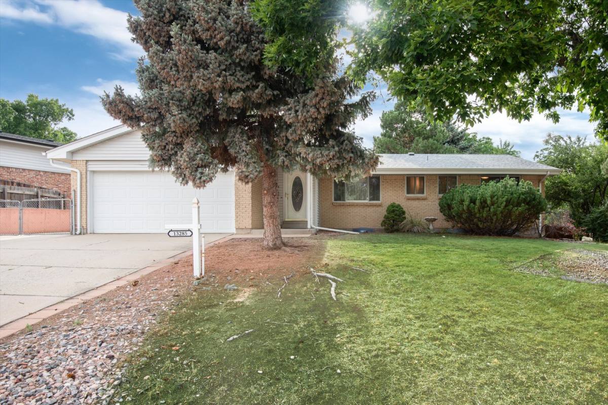 House for rent at 13285 W Center Dr, Denver, CO 80228