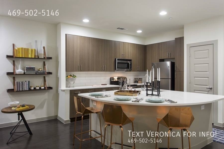 Apartment for rent at 1100 S Lamar Blvd, Austin, TX 78704