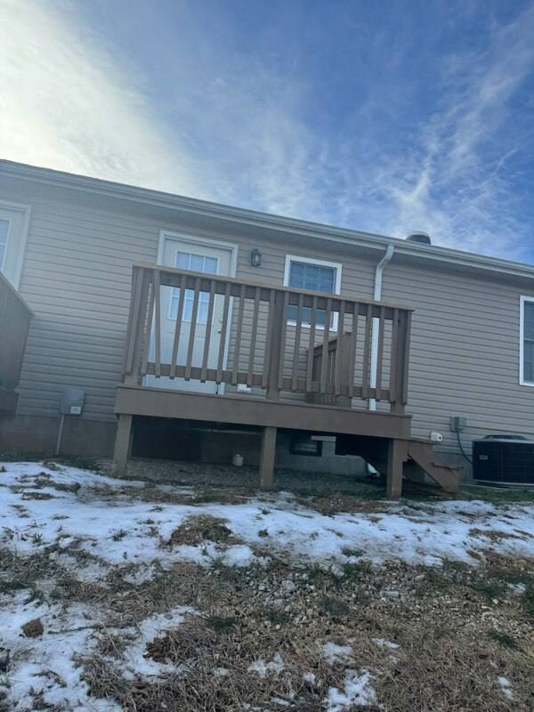 Apartment for rent at 320 N Ferne Clyffe Rd, Goreville, IL 62939