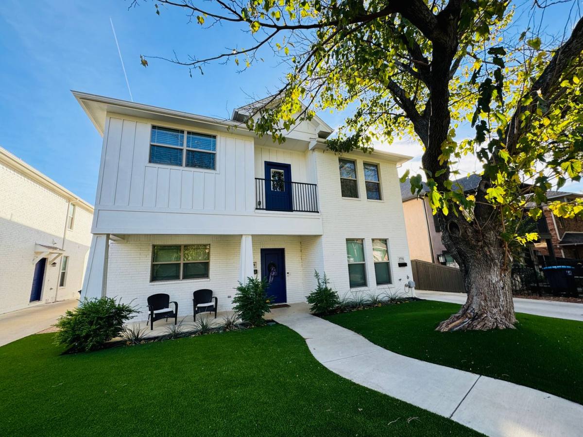 House for rent at 2729 Lubbock Ave, Fort Worth, TX 76109