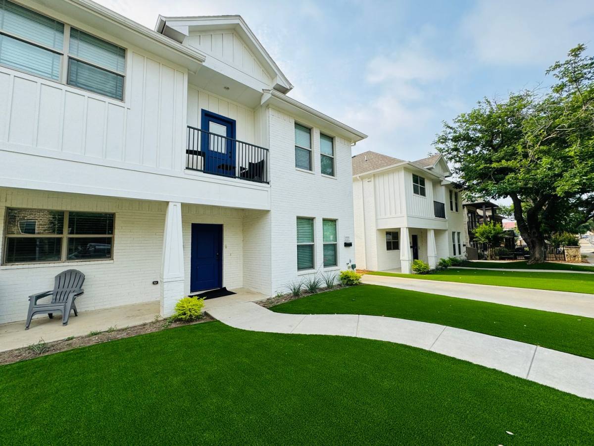 House for rent at 2731 Lubbock Ave, Fort Worth, TX 76109