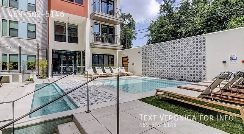 Apartment for rent at 1614 E 6th St, Austin, TX 78702