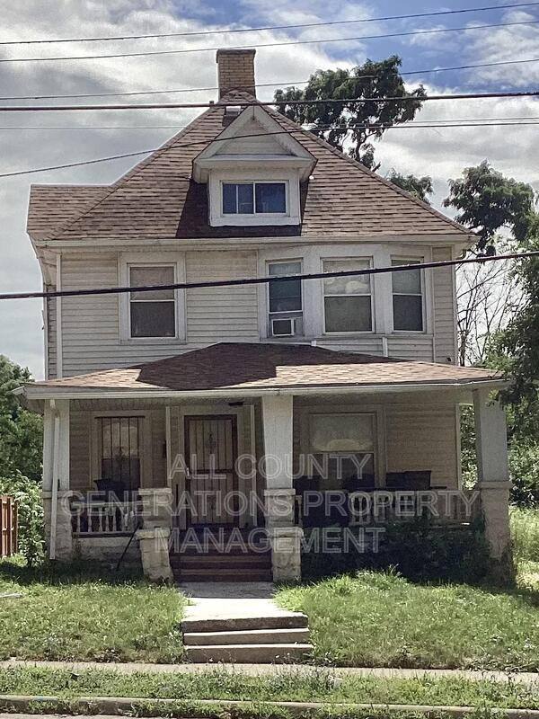 House for rent at 1828 Noble Rd, Cleveland, OH 44112