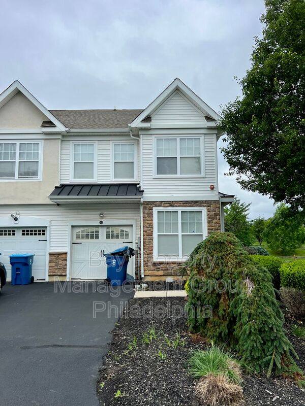 Townhouse for rent at 328 Ross Court, Wyncote, PA 19095