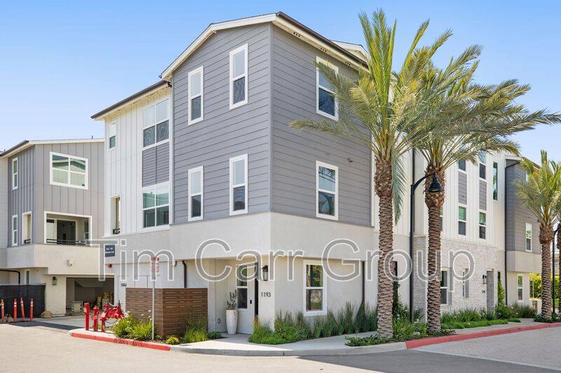 Townhouse for rent at 1193 Winslow Lane, Newport Beach, CA 92660