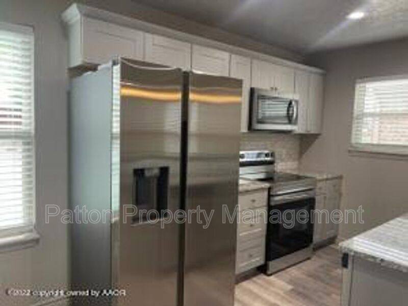 Apartment for rent at 102 8th St #B, Farwell, TX 79325