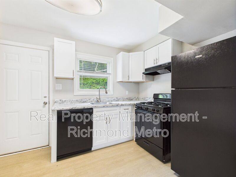 Townhouse for rent at 2701 Midlothian Turnpike #L, Richmond, VA 23224
