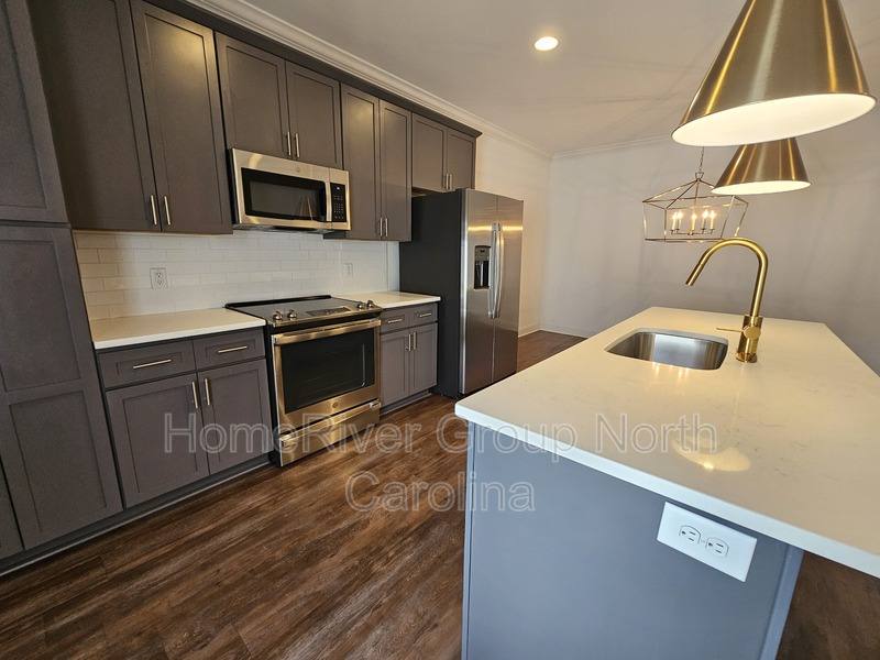 Townhouse for rent at 607 Pompano Dr, Greensboro, NC 27410