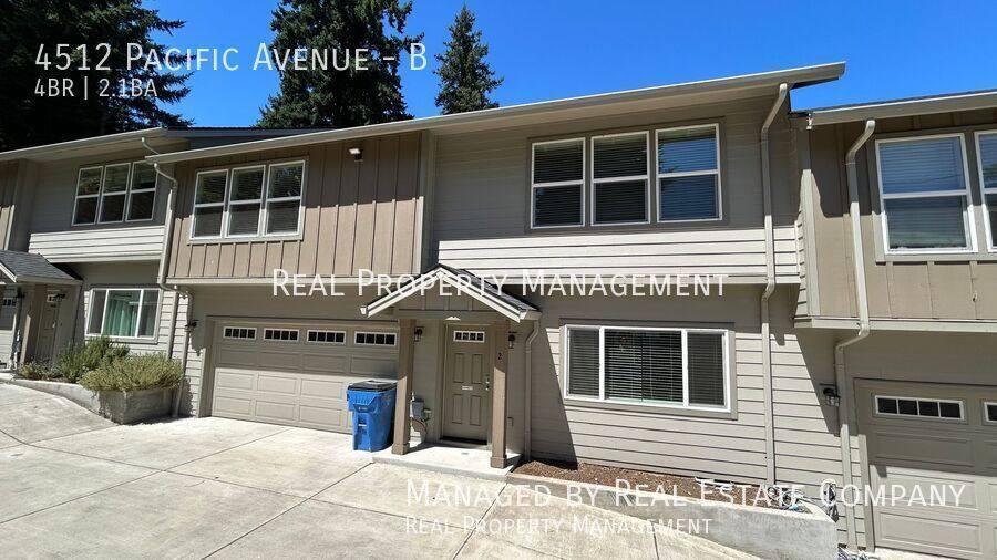 Townhouse for rent at 4512 Pacific Ave #B, Vancouver, WA 98663