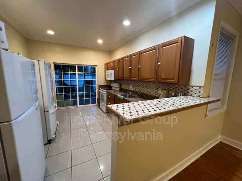 House for rent at 3856 Fairmount Ave, Philadelphia, PA 19104
