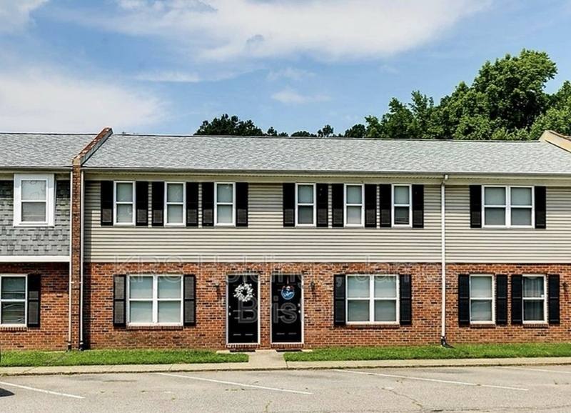 Townhouse for rent at 1400 Meridian, Colonial Heights, VA 23834