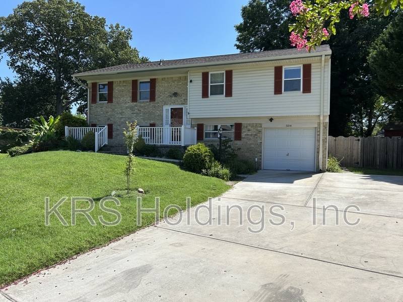 House for rent at 504 Stoney Creek Circle, Virginia Beach, VA 23452