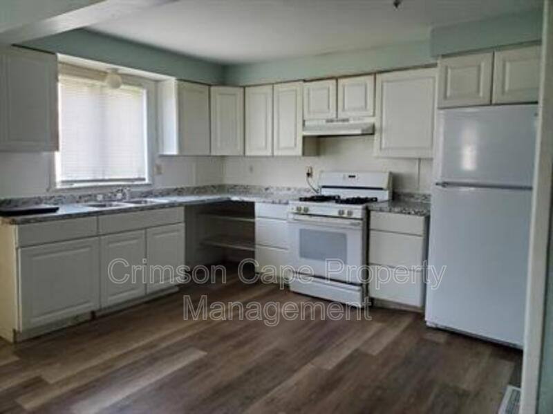 Apartment for rent at 108 Grove St - 1st Floor, Wilkes Barre, PA 18702