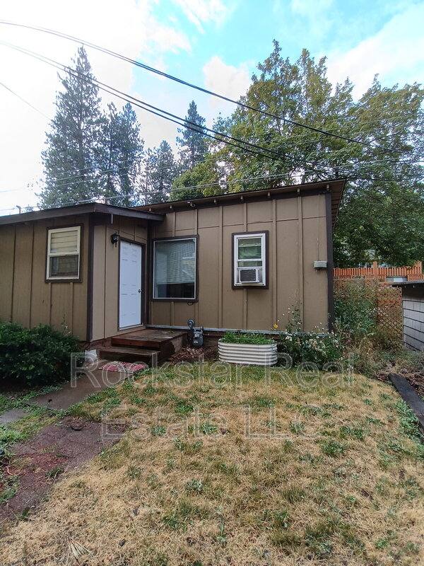 Apartment for rent at 1420 E 16th Ave #5, Spokane, WA 99203