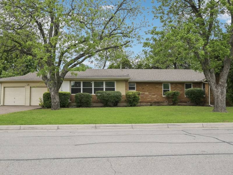 House for rent at 3817 Trail Lake Dr, Fort Worth, TX 76109