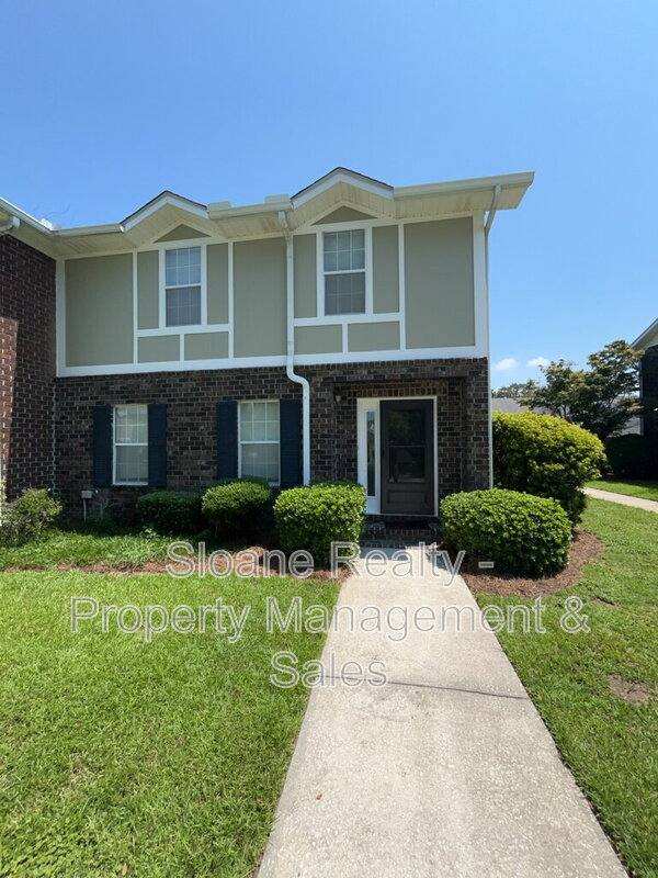 Townhouse for rent at 2915 Cathedral Lane, Charleston, SC 29414