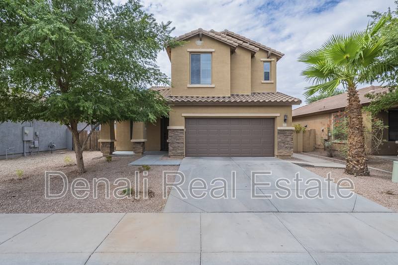House for rent at 4123 E Cherry Hills Dr, Chandler, AZ 85249