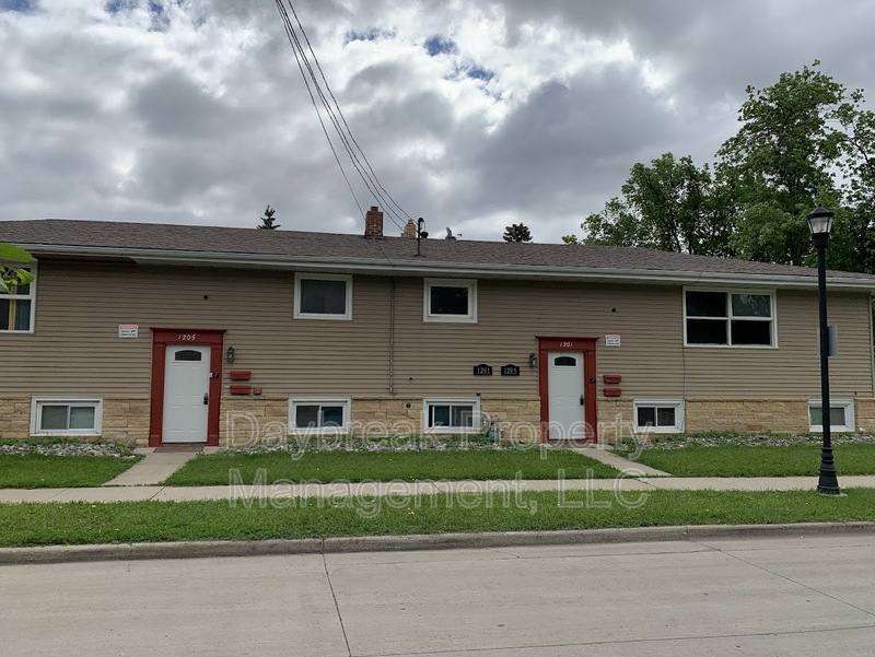 Apartment for rent at 1201 11 1 2 St N, Fargo, ND 58102