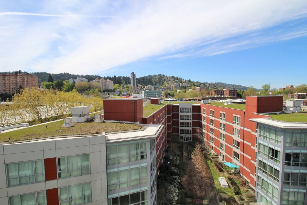 Condo for rent at 1926 W Burnside St, Portland, OR 97209